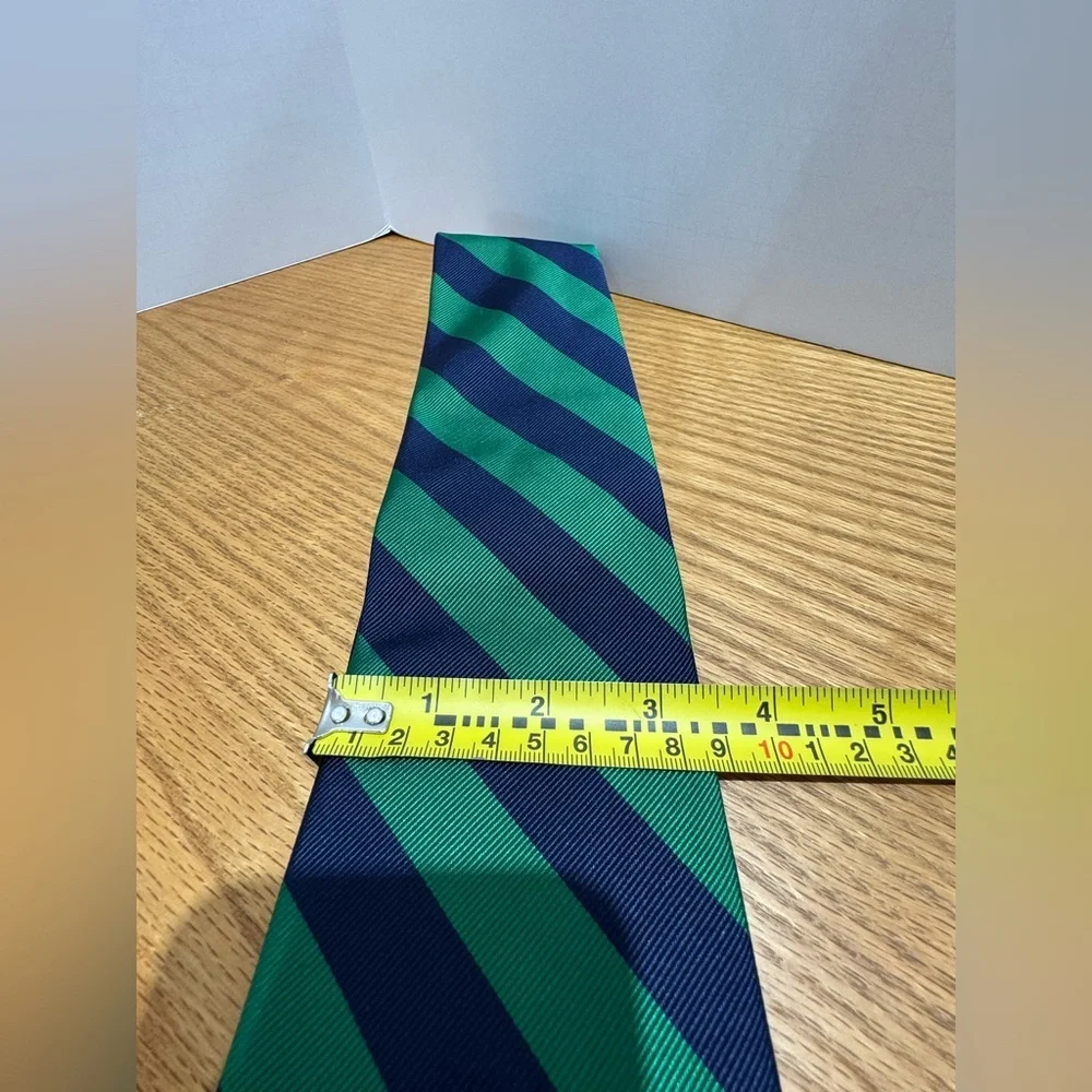 Jos A Banks Striped Green and Blue neck Tie executive collection